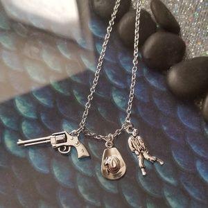 Halloween zombie necklace!!